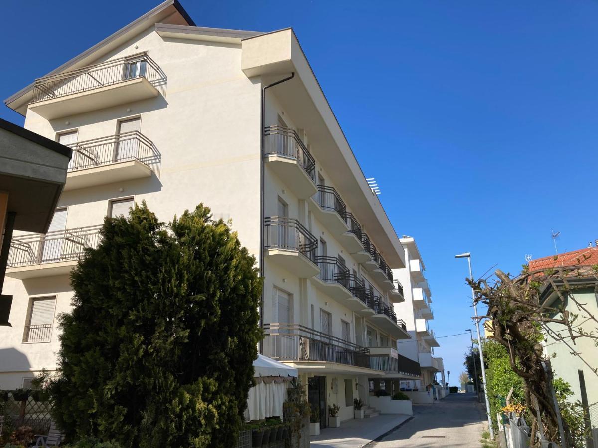 Santa Barbara Hotel & Apartments Bellaria-Igea Marina Extérieur photo