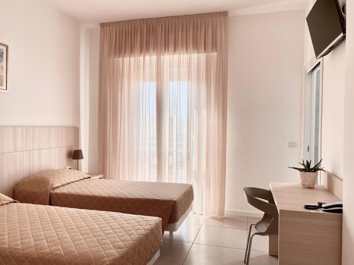 Santa Barbara Hotel & Apartments Bellaria-Igea Marina Extérieur photo